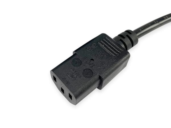 Equip 112300, 2 m, BS 1363, C13-kontakt, 250 V, 10 A