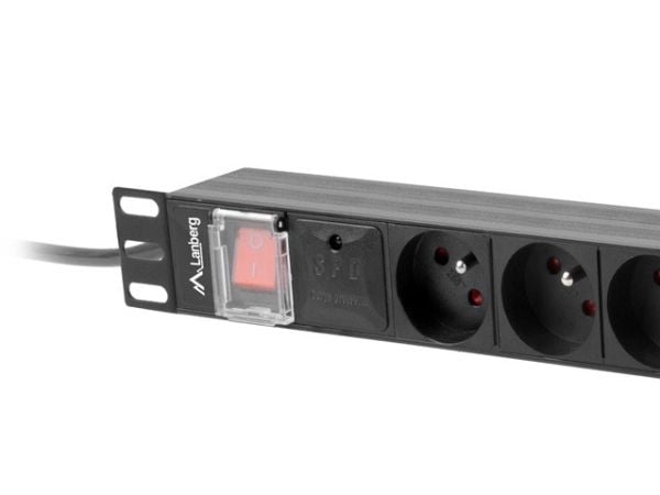 Lanberg - Strømfordelerenhet (kan monteres i rack) - AC 220-250 V - 4000 watt - enkeltfase - inngang: DIN 49441 - utgangskontakter: 8 (NF C61-314) ...