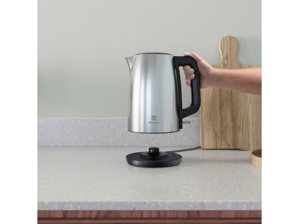 Electrolux E3K1-3ST, 1,7 L, 1850 W, Ruostumaton teräs, Ruostumaton teräs, Veden tason ilmaisin, Ylikuumenemissuoja