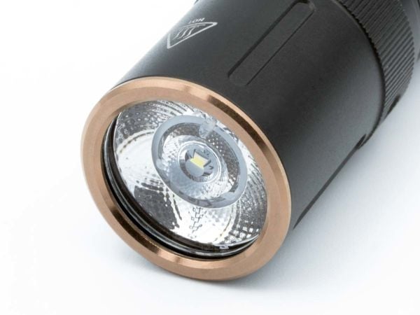 Fenix E12 V2.0 160 lm lommelykt