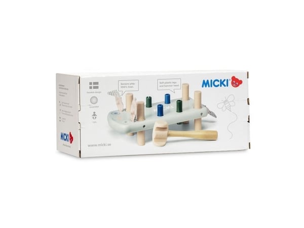 Micki Bankebrett, Senses