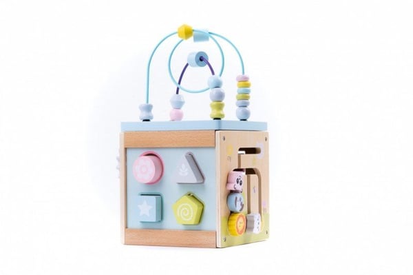iWood A fun center mixed with Pastel Cube