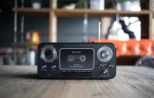 Muse M-182 RDC, Analog, FM, MW, Spiller, CD, CD-R, CD-RW, Gjenta alt, Repeter en, LED