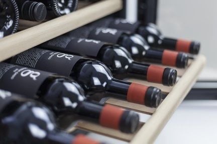 Caso WineSafe 18 EB Inox, Vin kjøleskap, Innebygget, 18 flasker, 60 W, A, Sølv