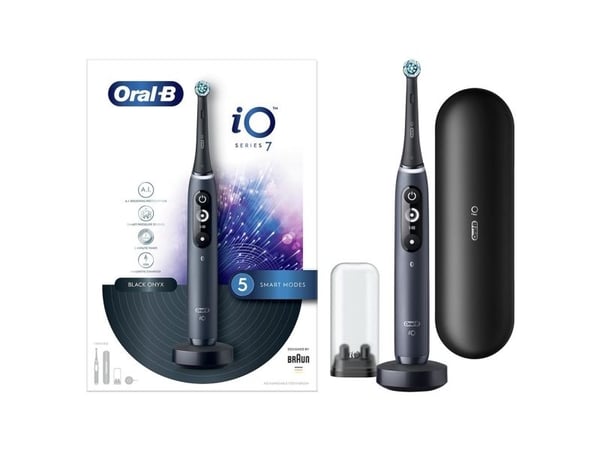 Oral-B iO 4210201363026, Voksen, Roterende Tannbørste, Daglig stell, Grundig rens, Gum omsorg, Sensitiv / Myk, Whitening, Svart, Svart, Rund