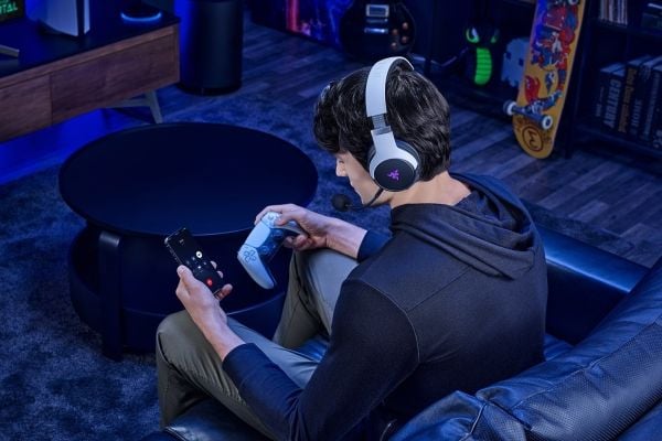 Razer Kaira for Playstation - Hodesett - full størrelse - Bluetooth / 2,4 GHz radiofrekvens - trådløs - hvit - for Sony PlayStation 5