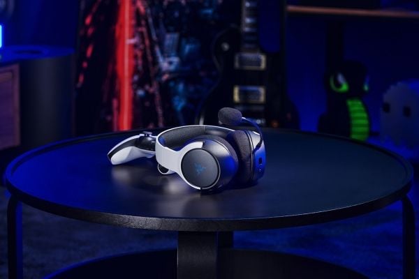 Razer Kaira for Playstation - Hodesett - full størrelse - Bluetooth / 2,4 GHz radiofrekvens - trådløs - hvit - for Sony PlayStation 5