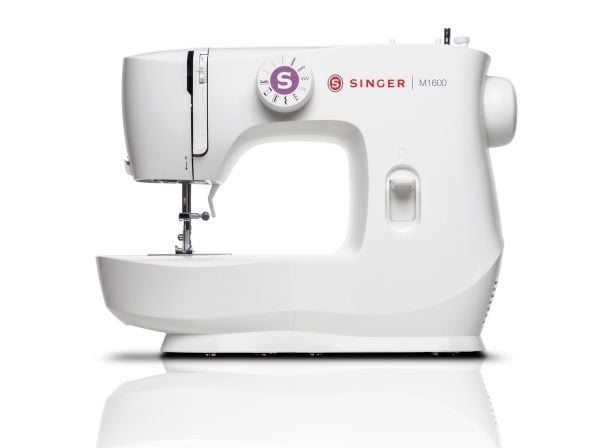 Singer M1605 - Symaskin - 6 sting - 1 fireskrittsknappehull