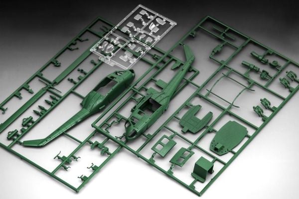 REVELL Bell UH-1H Gunshi p