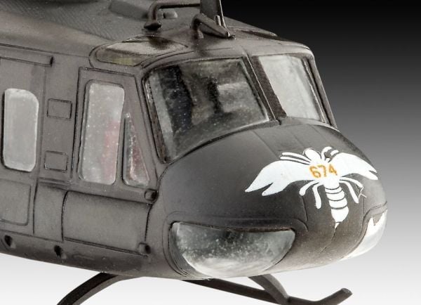 REVELL Bell UH-1H Gunshi p