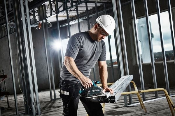 Makita DCS553RTJ - Sirkelsag - trådløs - 150 mm - 2 batterier, inkludert lader - 18 V