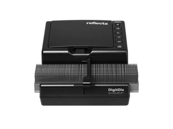 Reflecta DigitDia evolution - Filmskanner (35 mm) - CMOS - 35 mm-film - 4608 dpi x 3072 dpi - ADF (50 lysbilder) - HDMI