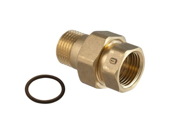 TDM BRASS CONNECTOR 1 1/4 U/I