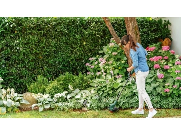 Bosch AKKU GRÆSTRIMMER EASY 26CM 18V SOLO - SOLO