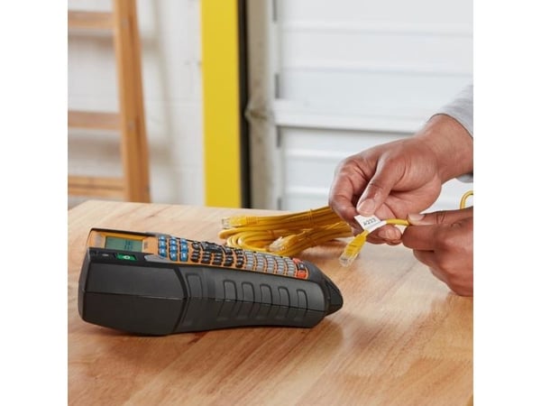 DYMO Rhino 6000+, ABC, Indonesisk, Direkte Termisk & Termisk overføring, 10,16 mm/sek, Svart, Gult