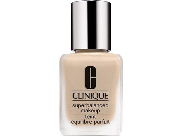Clinique Superbalanced Makeup (CN 13.5 Petal VF) 30 ml