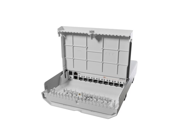 MikroTik netFiber 9 - Switch - Styrt - 5 x SFP + 4 x SFP+ - stangmonterbar - PoE - DC power / PoE
