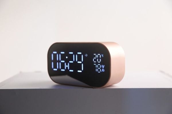 Akai ABTS-S2GD, Klokke, Digitalt, FM, 6 W, 100 - 18000 Hz, 70 dB