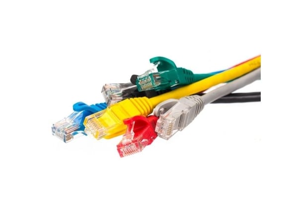 Netrack - Koblingskabel - RJ-45 (hann) til RJ-45 (hann) - UTP - CAT 5e - formstøpt, uten hindringer - svart