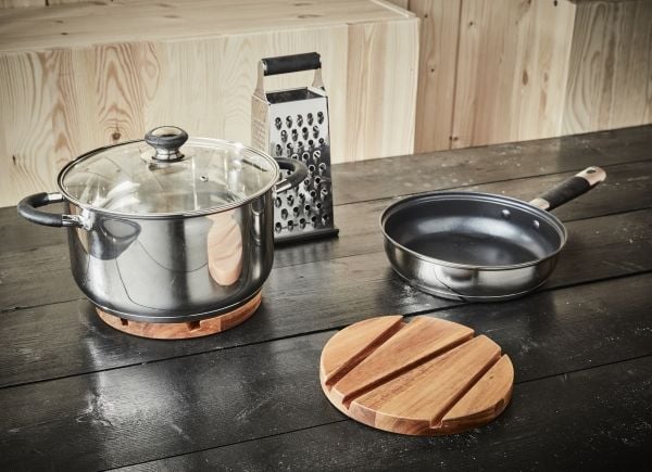 Bordskåner grafisk HOME - Ø: 20cm x H: 2cm - Akacie - Træ