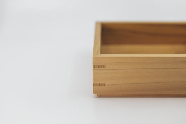 SCANDINAVIAN HOME Hinoki oppbevaringsboks i tre