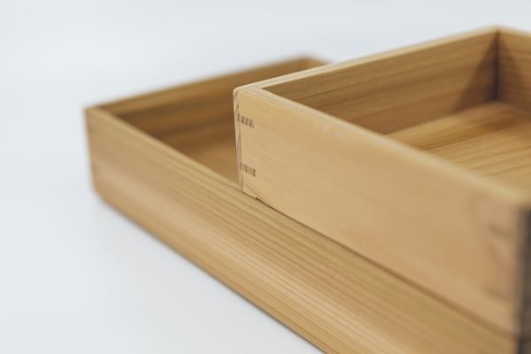 SCANDINAVIAN HOME Hinoki oppbevaringsboks i tre