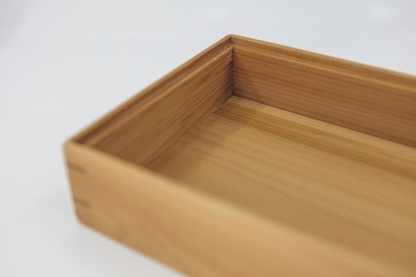 SCANDINAVIAN HOME Hinoki oppbevaringsboks i tre
