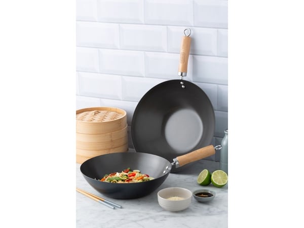 Wok med non-stick belægning - TYPHOON®