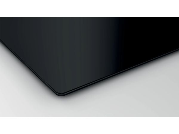 Bosch Serie | 4 PUE611BB5D - Induktionshäll - 4 kokplattor - Fördjupning - bredd: 56 cm - djup: 49 cm - ramlös - svart