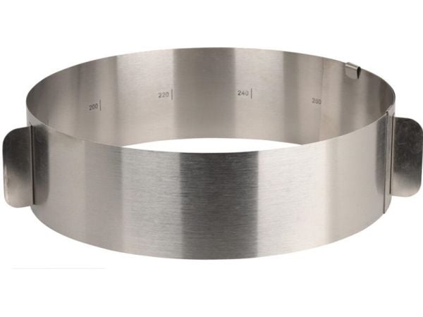 La Cucina justerbar rund form til kaker, uttrekkbar ring i stål 16–30 cm