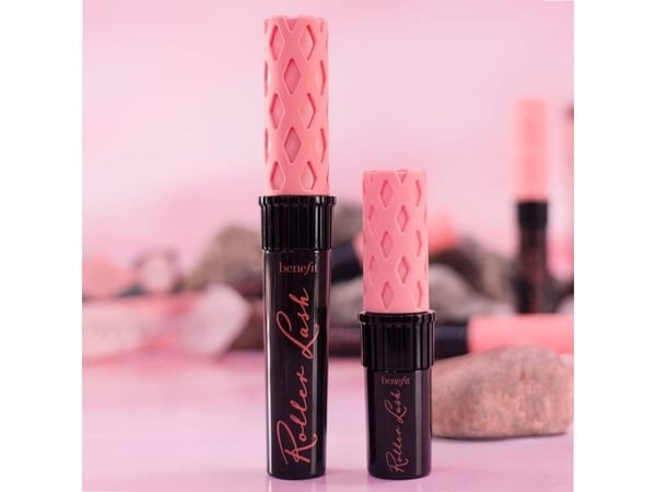 Benefit Roller Lash, Svart, 8,5 g, Lockar, Kvinna, 12 h, AQUA (WATER), PARAFFIN, CERA ALBA (BEESWAX), POLYBUTENE, BIS-DIGLYCERYL POLYACYLADIPATE-2,...