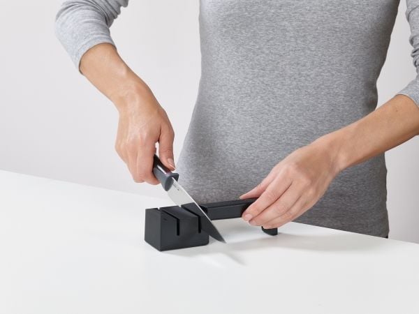Joseph Joseph Elevate, Veitsisetti, Ruostumaton teräs, 1 työkalua, Veitsenteroitin, Musta, Musta