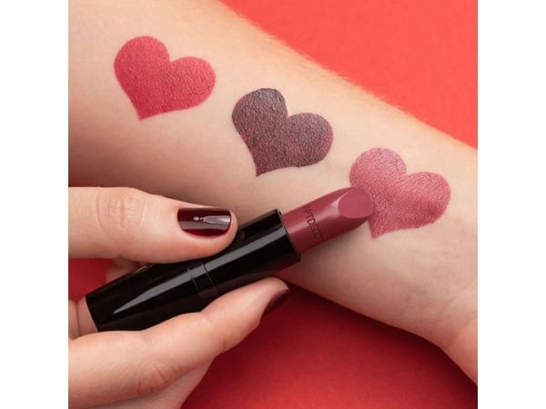 Artdeco Perfect Color Lipstick 806 Artdeco Red A Vibrant Lipstick For A Perfect Finish