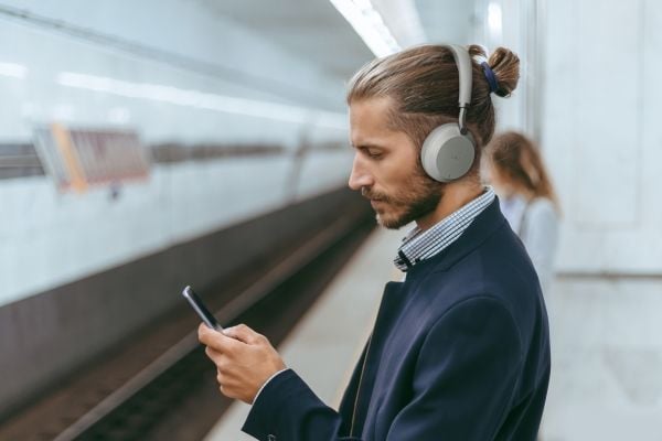 Yealink BH72 Lite - Hodesett - on-ear - Bluetooth - trådløs - USB-A via Bluetooth-adapter - lydisolerende
