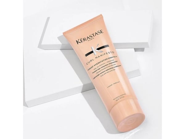 Kerastase Curl Manifesto, Kvinner, 250 ml, Krøllete hår, Anti-frizz, Fuktighetsgivende, Fuktighets krem, Reparere, 1 stykker