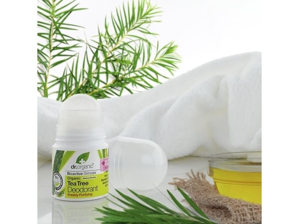 Dr Organic Dr Organic Tea Tree Deodorant Roll On 50ml