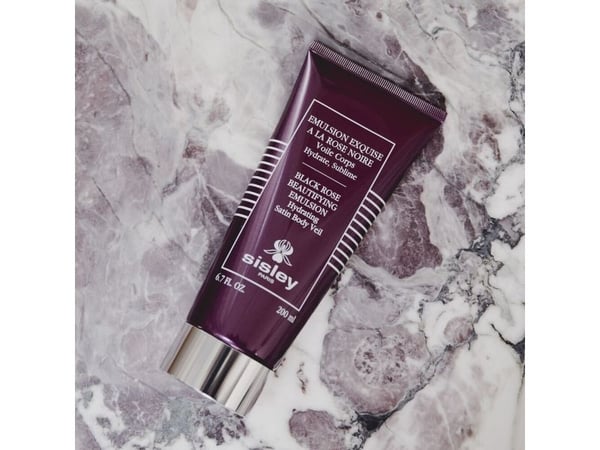 Sisley Black Rose Beautifying Emulsion - Dame - 200 ml