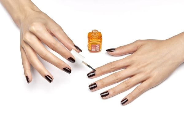 Behandling for negler og neglebånd Essie Cuticle Care, 13,5ml
