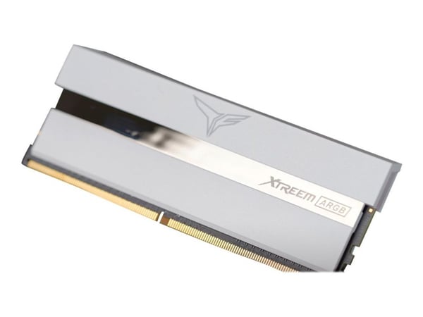 TeamGroup XTREEM ARGB-muisti, DDR4, 16 GB, 3200 MHz, CL16 (TF13D416G3200HC16CDC01)