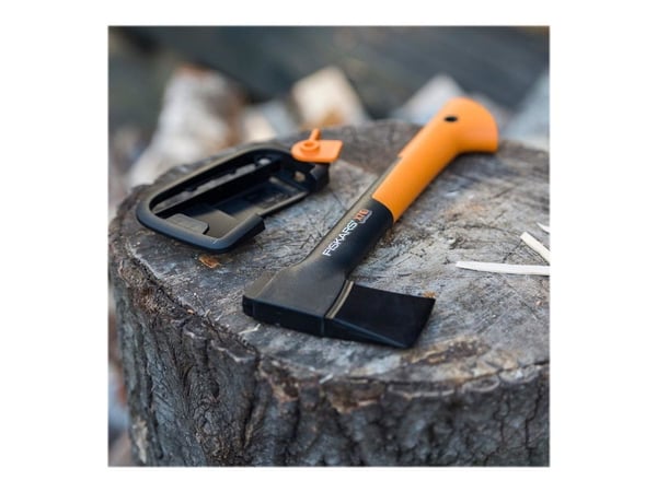 Fiskars X-Series X7 - Hoggeøks - FiberComp - XS
