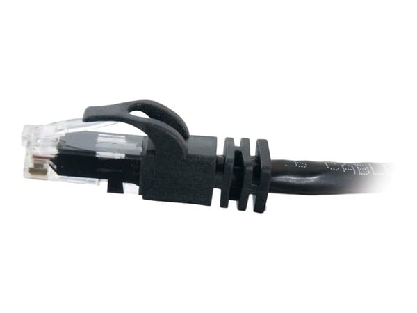 C2G Cat6 Booted Unshielded (UTP) Network Patch Cable - Koblingskabel - RJ-45 (hann) til RJ-45 (hann) - 5 m - UTP - CAT 6 - formstøpt, uten hindring...