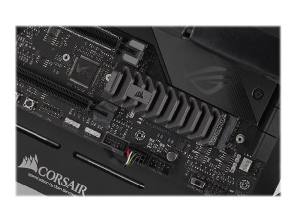 CORSAIR MP600 PRO XT - SSD - kryptert - 1 TB - intern - M.2 2280 - PCIe 4.0 x4 (NVMe) - 256-bit AES - integrert kjøle