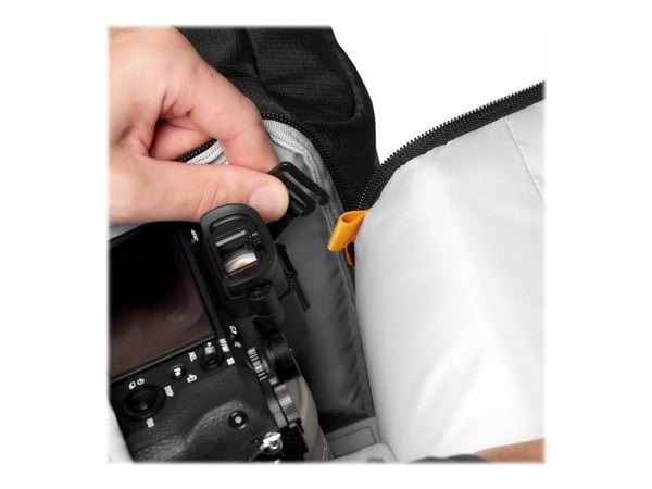 LOWEPRO FASTPACK BP 250 AW III svart