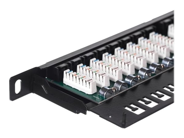 Netrack - Koblingspanel - CAT 5e - UTP - RJ-45 X 24 - 0.5U - 10"/19"