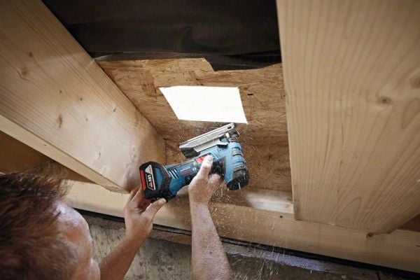 Bosch AKKUSTIKSAV GST18V-LIS SOLO L-BOXX
