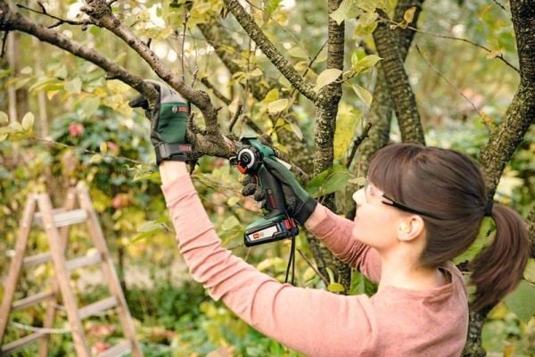 Bosch AKKUMULTISAV ADVANCEDCUT 18 SOLO