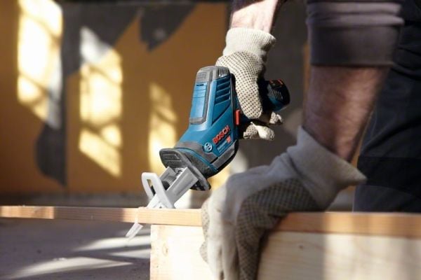 Bosch ACCuBAJONETSAV GSA 12V-14 2X3AH L-BOXX