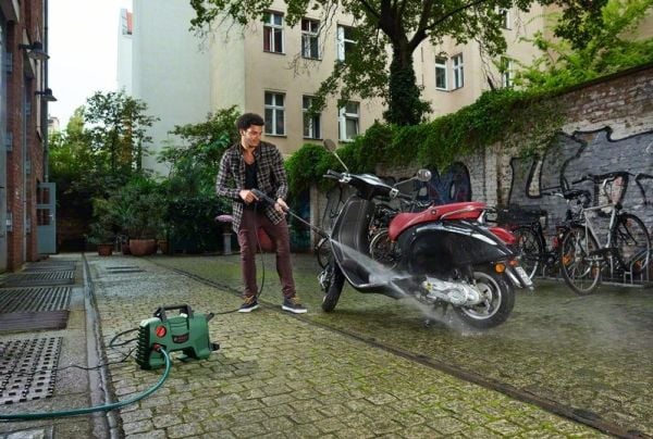 Bosch HÖGTRYCKSTJÄRNARE EASY AQUATAK 110