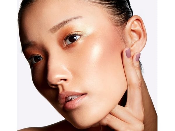 MAC Extra Dimension Skinfinish Glow with IT 9 g
