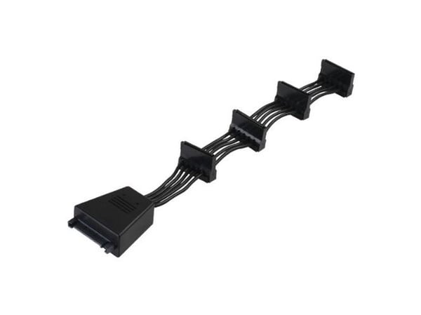 SilverStone CP06-E4 - Strøm-splitter - SATA strøm (hun) til SATA strøm (han) - 18.9 cm - 90° stikforbindelse - sortti
